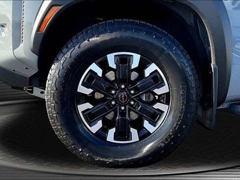 Used 2022 Nissan Frontier PRO-4X AWD/4WD image 34