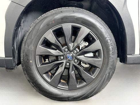 Used 2025 Subaru Outback Onyx Edition AWD/4WD image 11