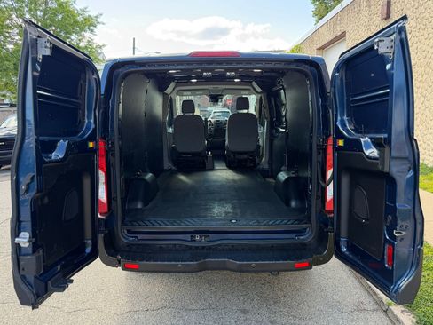Used 2019 Ford Transit 250 130 Low Roof RWD image 12