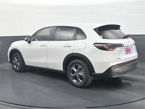 New 2026 Honda HR-V LX image 5