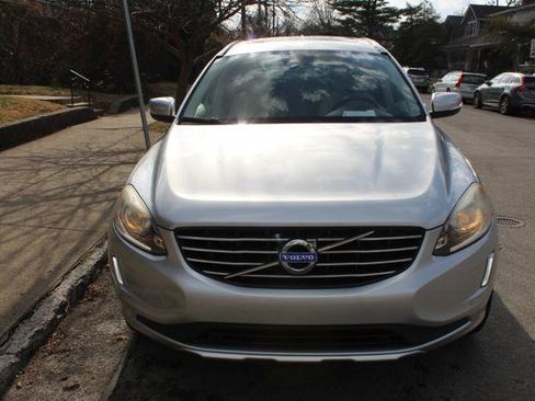 Used 2015 Volvo XC60 T6 image 2