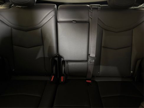 New 2025 Cadillac XT5 Luxury image 17