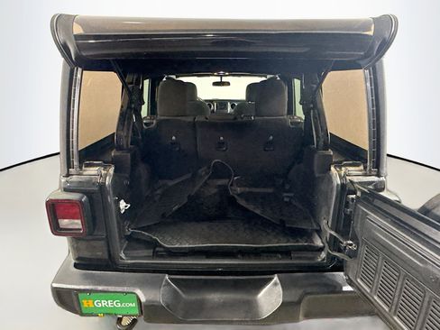 Used 2019 Jeep Wrangler Unlimited Sport S image 35