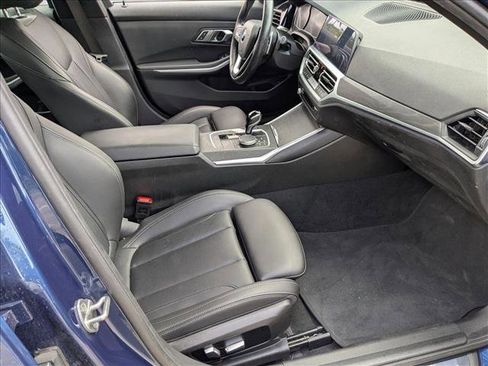 Used 2022 BMW 330i Sedan w/ Driving Assistance Package RWD image 21