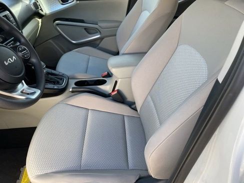 Used 2023 Kia Soul LX image 16