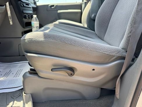 Used 2006 Dodge Grand Caravan SE FWD image 10