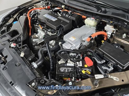 Used 2017 Honda Accord EX-L image 18