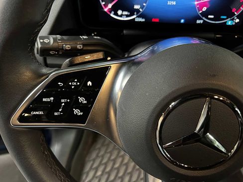 Certified 2025 Mercedes-Benz GLA 250 4MATIC image 26