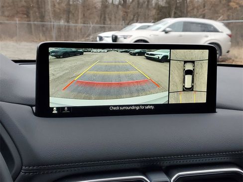 New 2025 MAZDA CX-5 Signature image 25