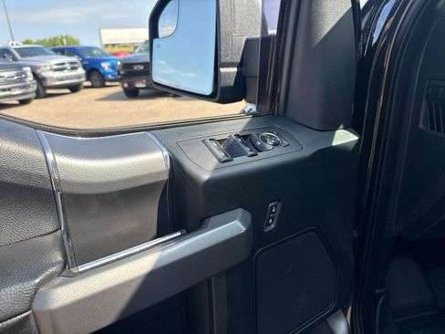 Used 2015 Ford F150 XLT w/ Equipment Group 302A Luxury AWD/4WD image 11