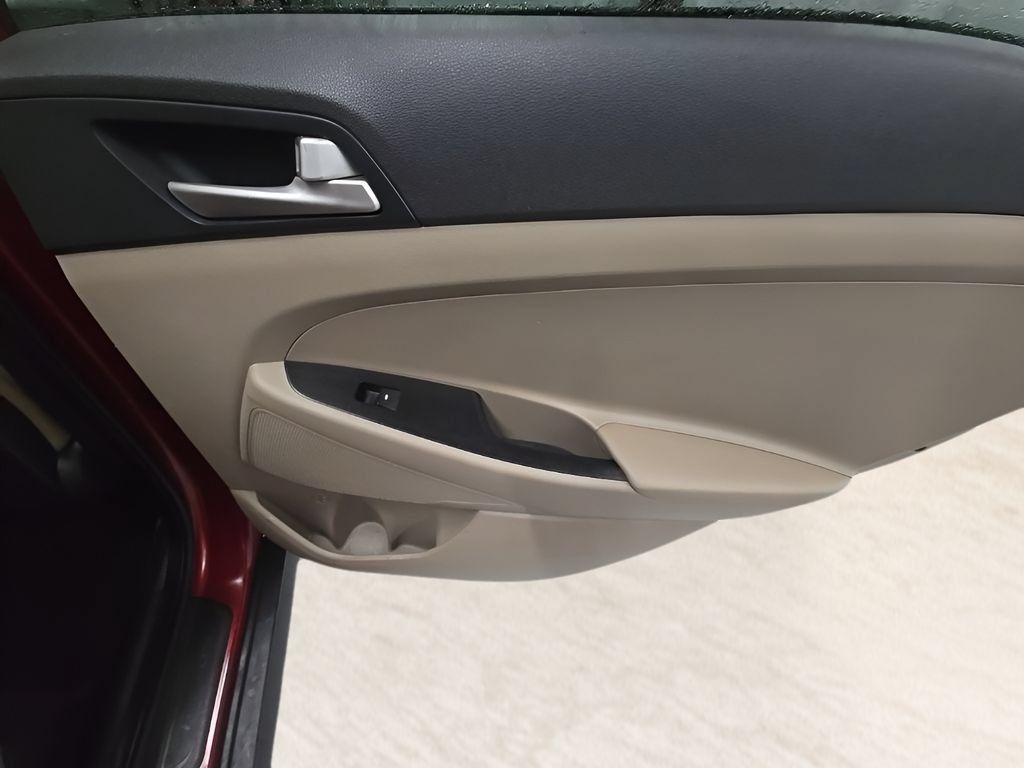 Used 2021 Hyundai Tucson SE FWD image 22