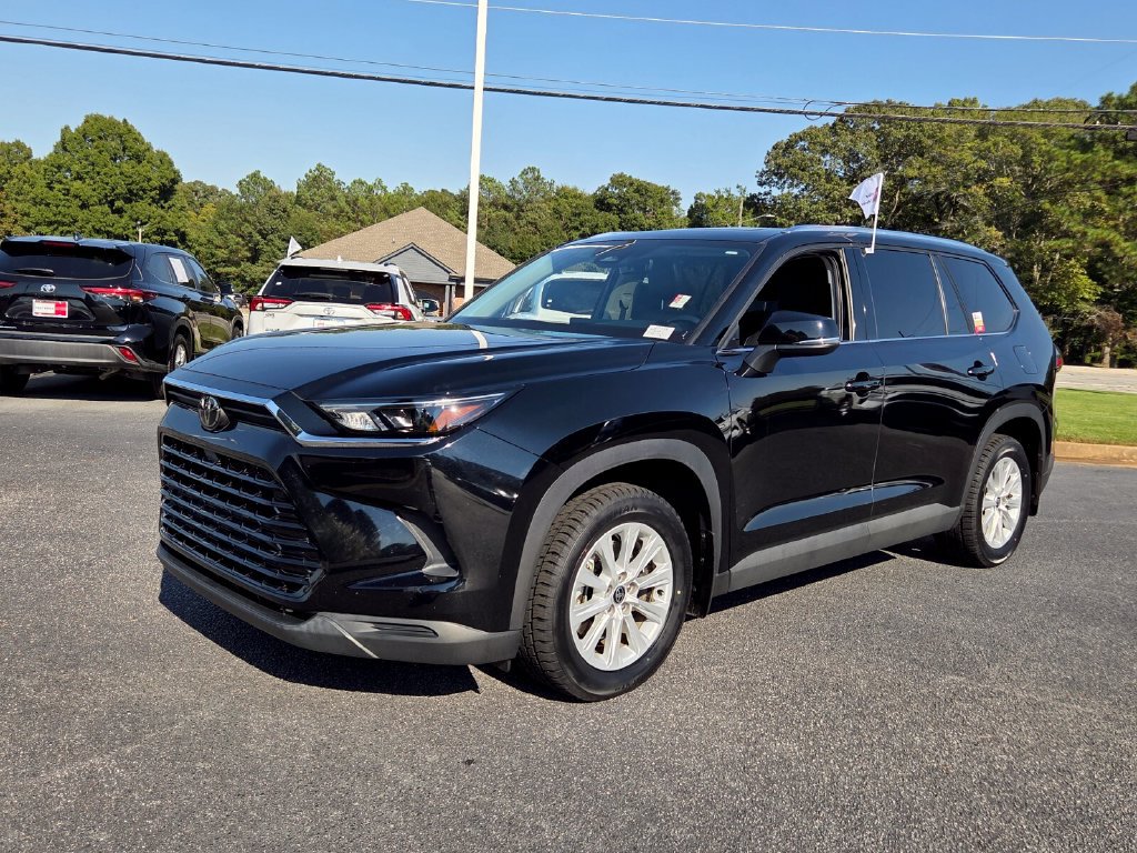 Certified 2024 Toyota Grand Highlander FWD image 3