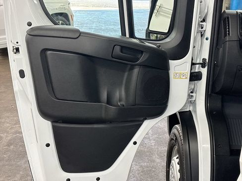 New 2026 RAM ProMaster 2500 w/ Premium Convenience Group FWD image 10