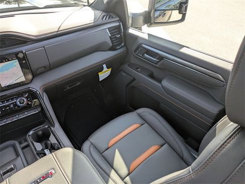 New 2026 GMC Sierra 2500 AT4 w/ AT4 Premium Plus Package image 18