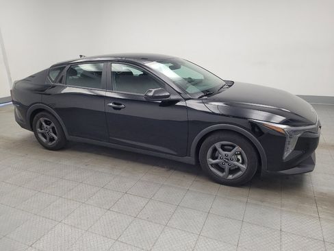 Used 2025 Kia K4 FWD image 11