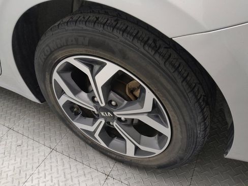Used 2021 Kia Forte LXS FWD image 31