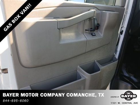 Used 2016 GMC Savana 3500 Extended image 16