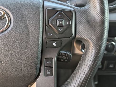 Used 2021 Toyota Tacoma TRD Off-Road w/ Technology Package AWD/4WD image 23