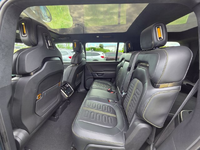 Used 2025 Rivian R1S Adventure Dual AWD/4WD image 21