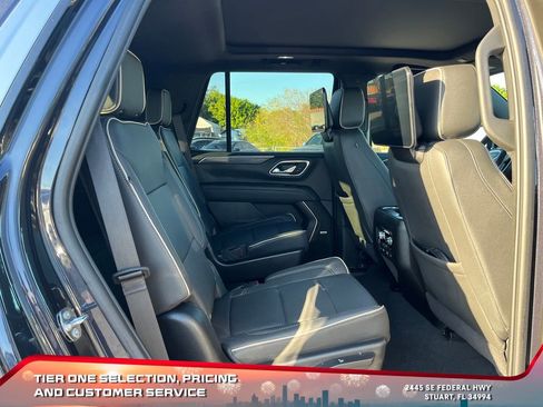 Certified 2023 GMC Yukon SLT w/ SLT Premium Package image 18