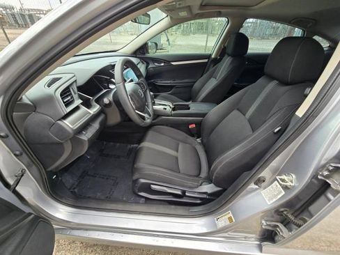 Used 2018 Honda Civic EX image 9