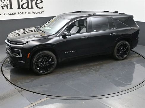 New 2025 Chevrolet Traverse High Country w/ LPO, Floor Liner Package image 23