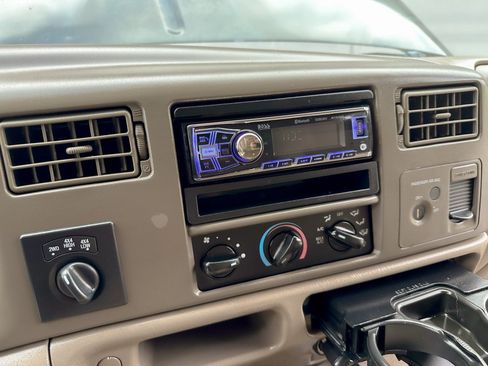 Used 2003 Ford F250 XLT AWD/4WD image 25