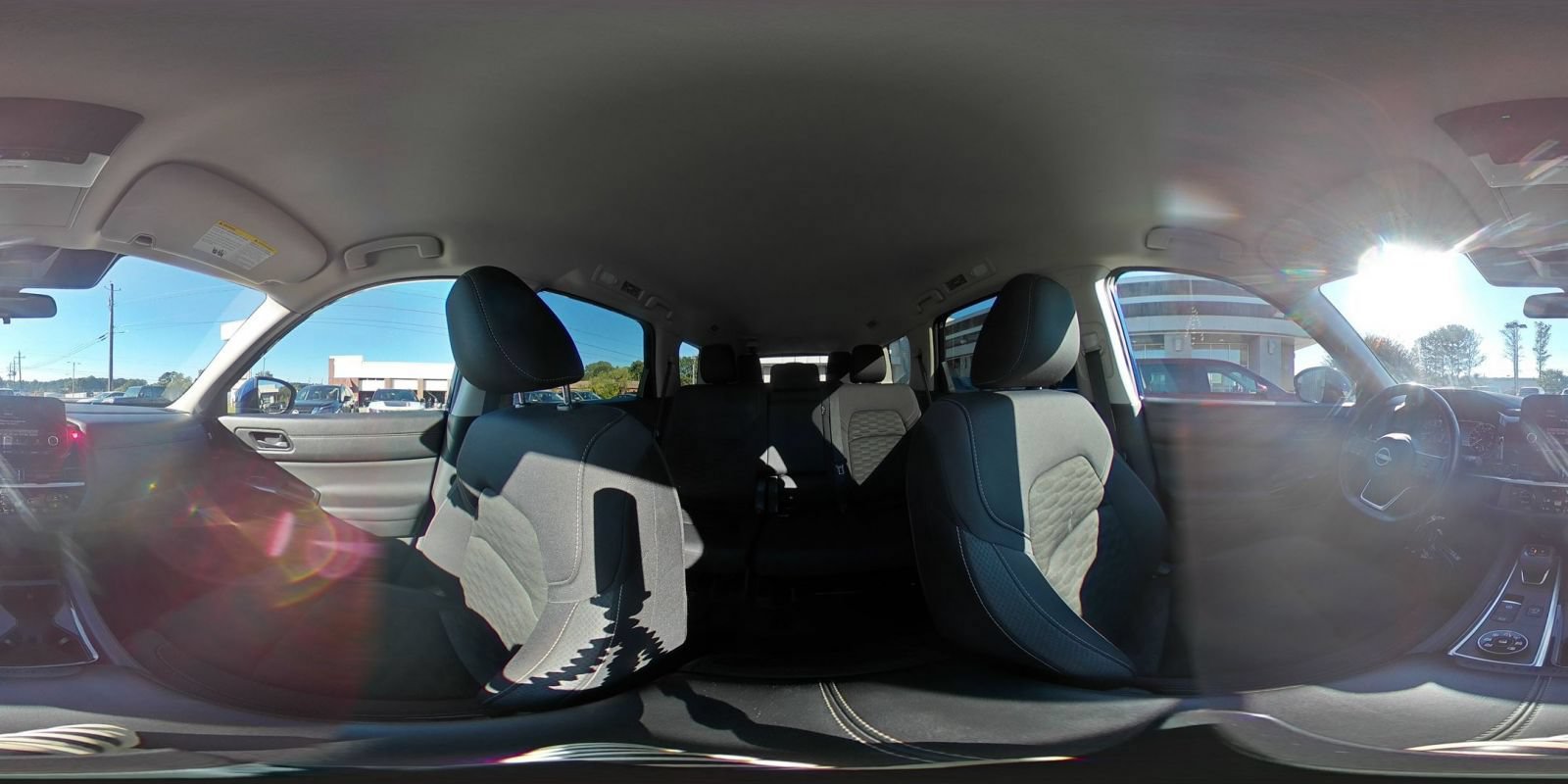 Used 2025 Nissan Pathfinder SV AWD/4WD image 44