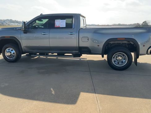 Used 2024 GMC Sierra 3500 SLT w/ Texas SLT Premium Package image 5