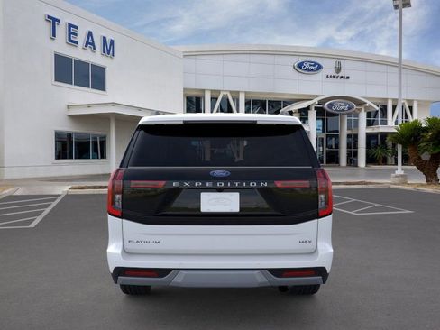 New 2025 Ford Expedition Max Platinum w/ Driver's Package image 5
