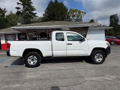 Used 2016 Toyota Tacoma SR