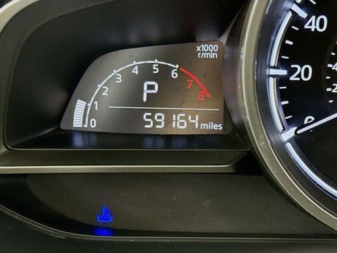 Used 2018 MAZDA MAZDA3 Touring image 12