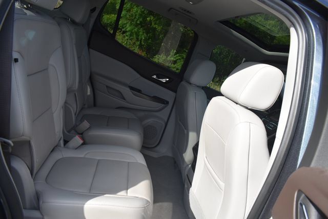 Used 2020 GMC Acadia SLT AWD/4WD image 18