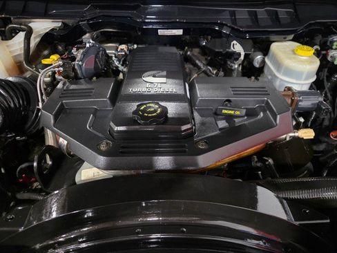 Used 2015 RAM 2500 Laramie w/ Black Appearance Group image 80