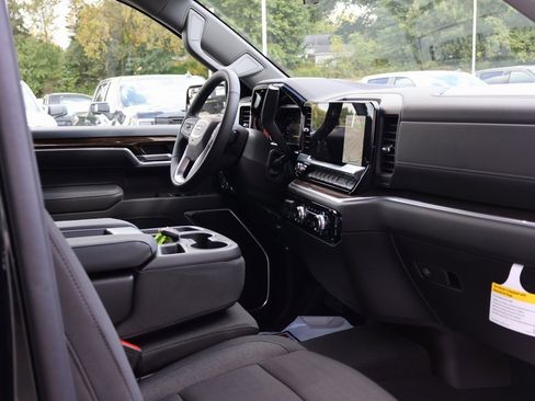 New 2026 GMC Sierra 1500 Elevation image 37