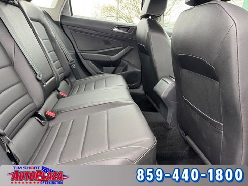 Used 2024 Volkswagen Jetta SE image 44