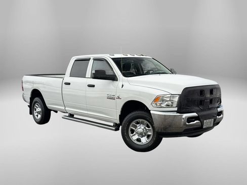 Used 2017 RAM 3500 Tradesman w/ Chrome Appearance Group image 5