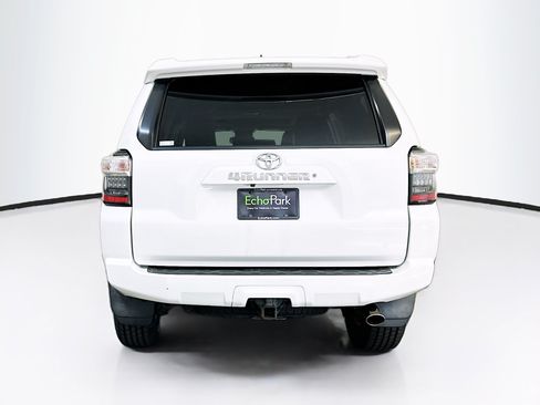Used 2017 Toyota 4Runner SR5 Premium AWD/4WD image 7