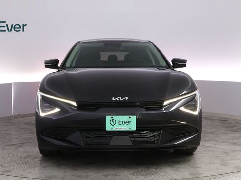 Used 2025 Kia EV6 Light RWD image 12