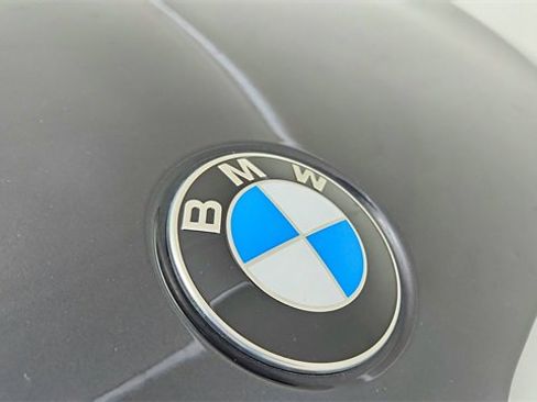 Used 2022 BMW 540i xDrive w/ Executive Package image 16