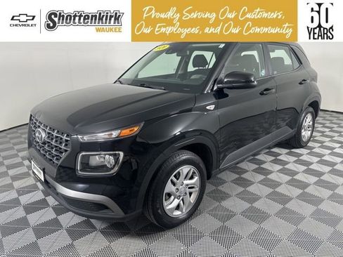 Used 2020 Hyundai Venue SEL image 7