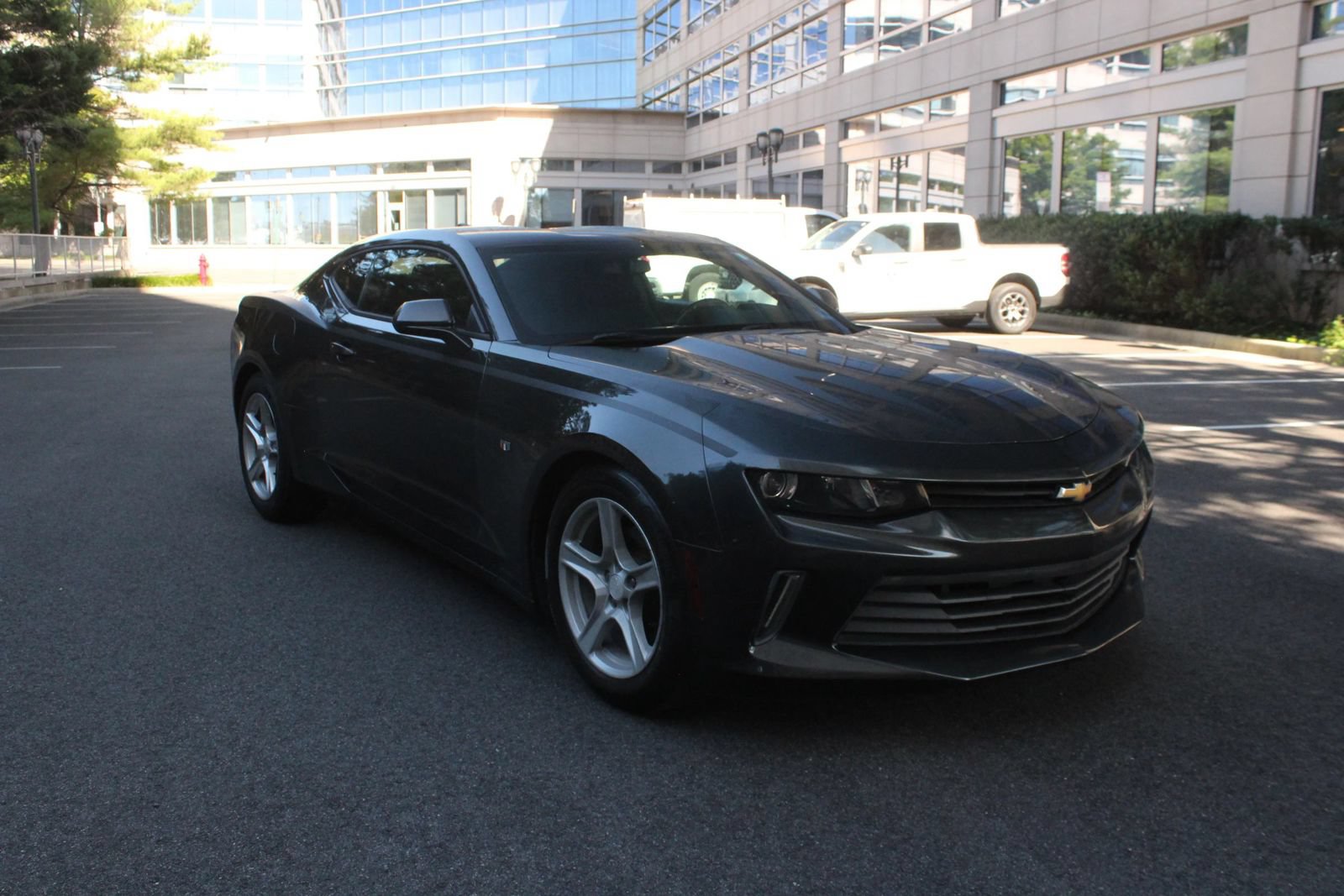 Used 2016 Chevrolet Camaro LT RWD image 1