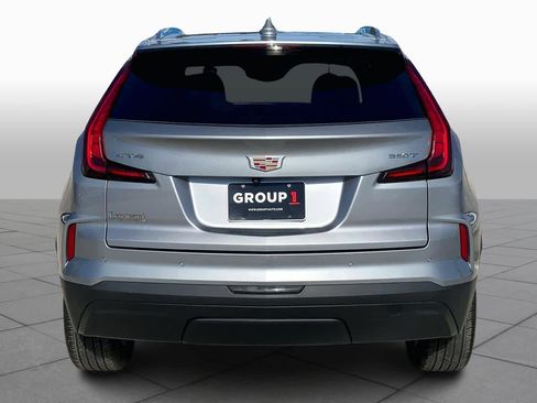 Used 2024 Cadillac XT4 Luxury w/ Cold Weather Package image 4