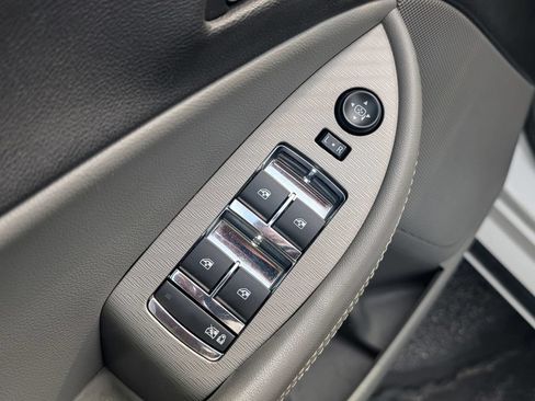 Used 2017 Chevrolet Impala LS w/ Protection Package FWD image 12