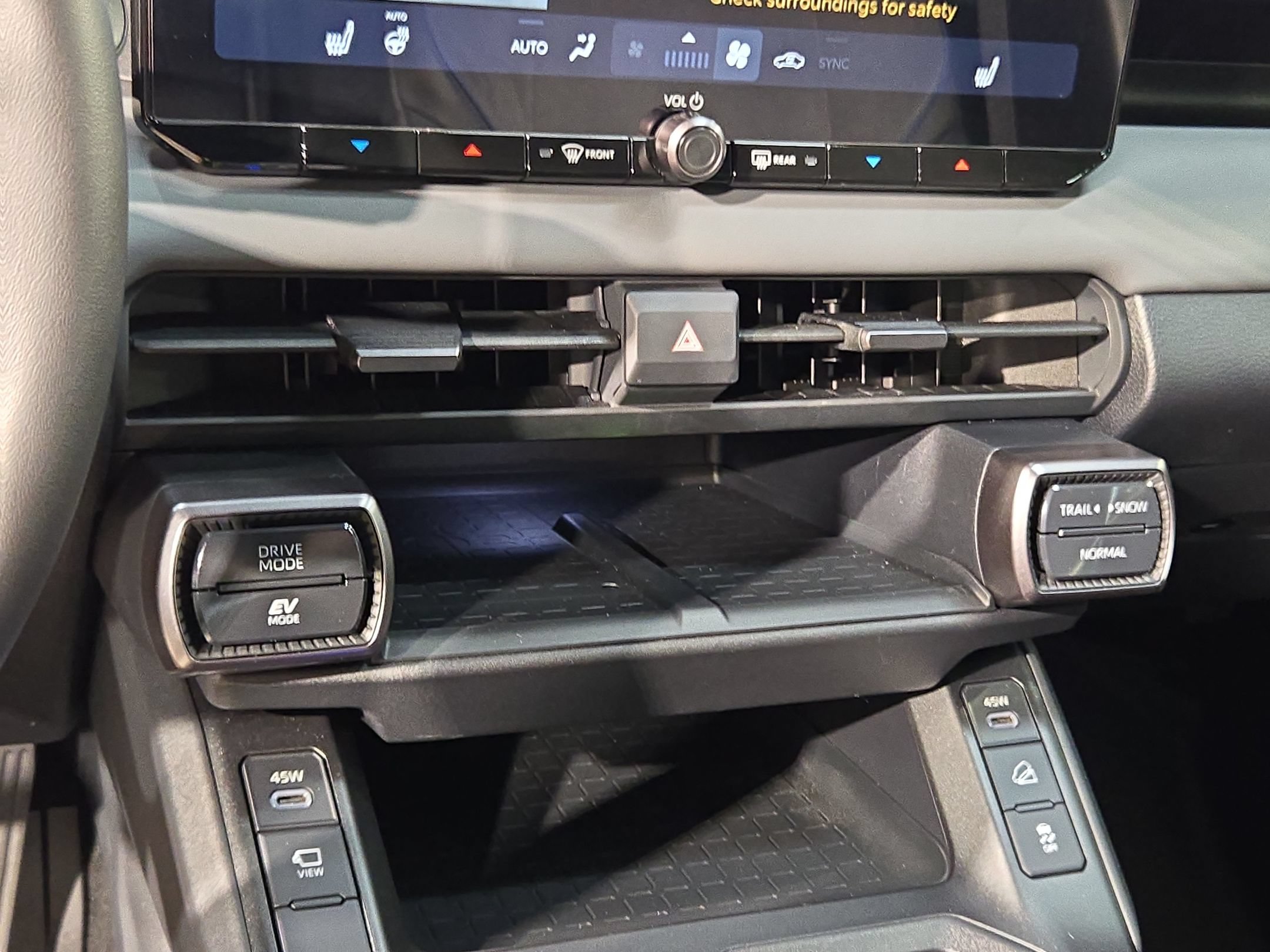 Certified 2026 Toyota RAV4 XSE w/ Weather Package AWD/4WD image 32