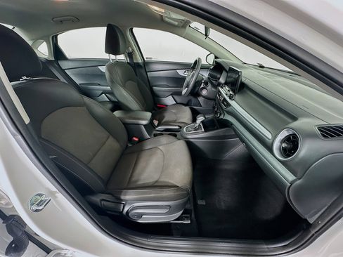 Used 2024 Kia Forte LXS image 28