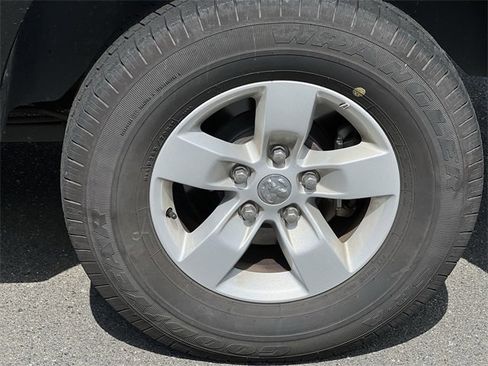 Used 2024 RAM 1500 Classic SLT image 17