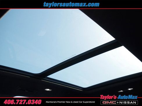 Used 2024 Chevrolet Traverse RS w/ LPO, Floor Liner Package AWD/4WD image 35