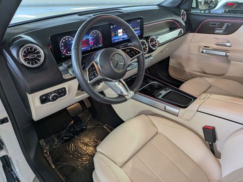 New 2025 Mercedes-Benz GLB 250 4MATIC image 9