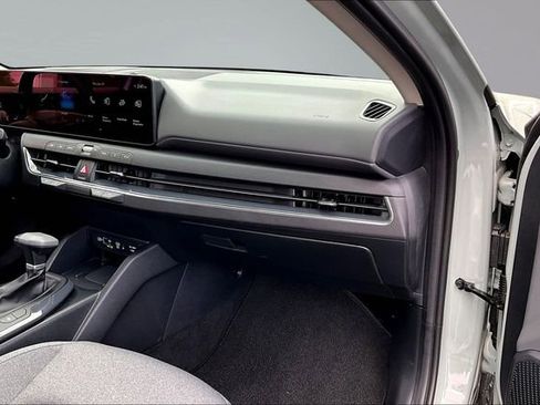 Used 2025 Kia K4 EX FWD image 24